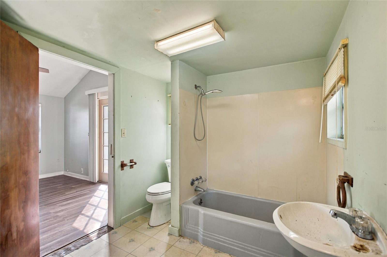 703 36TH STREET W, Bradenton, FL 34205