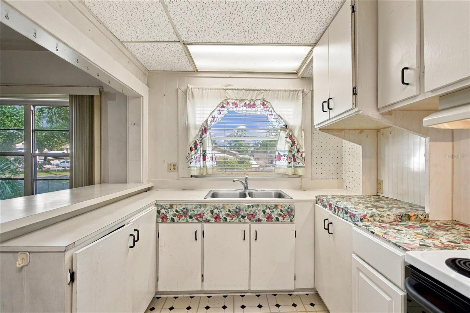 703 36TH STREET W, Bradenton, FL 34205