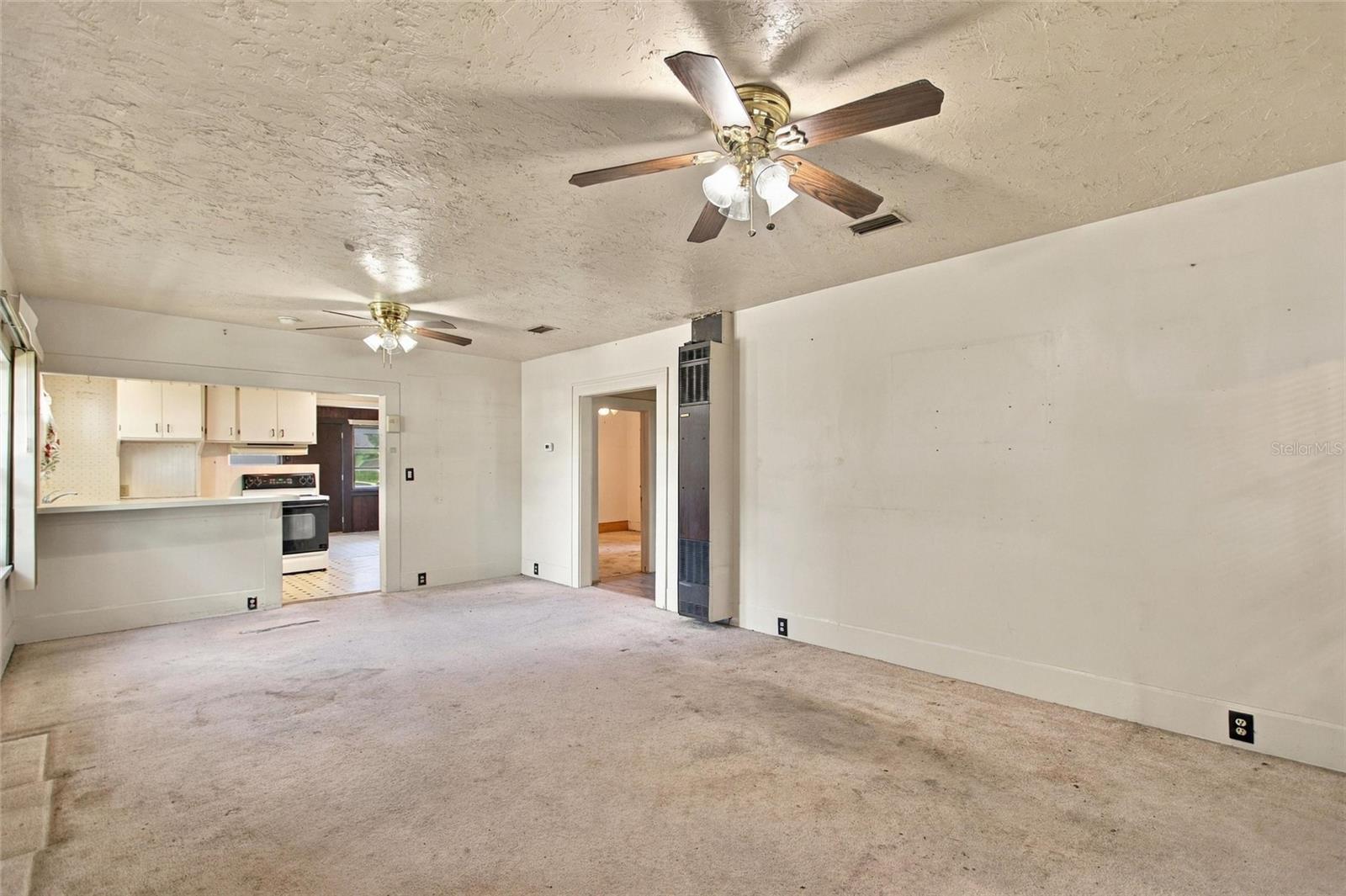 703 36TH STREET W, Bradenton, FL 34205