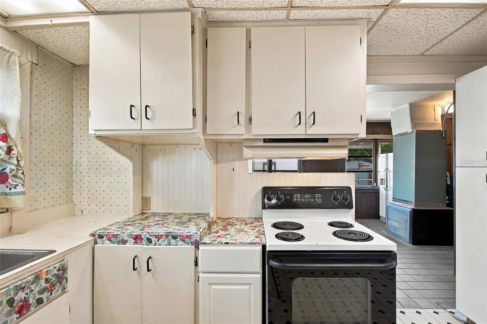 703 36TH STREET W, Bradenton, FL 34205
