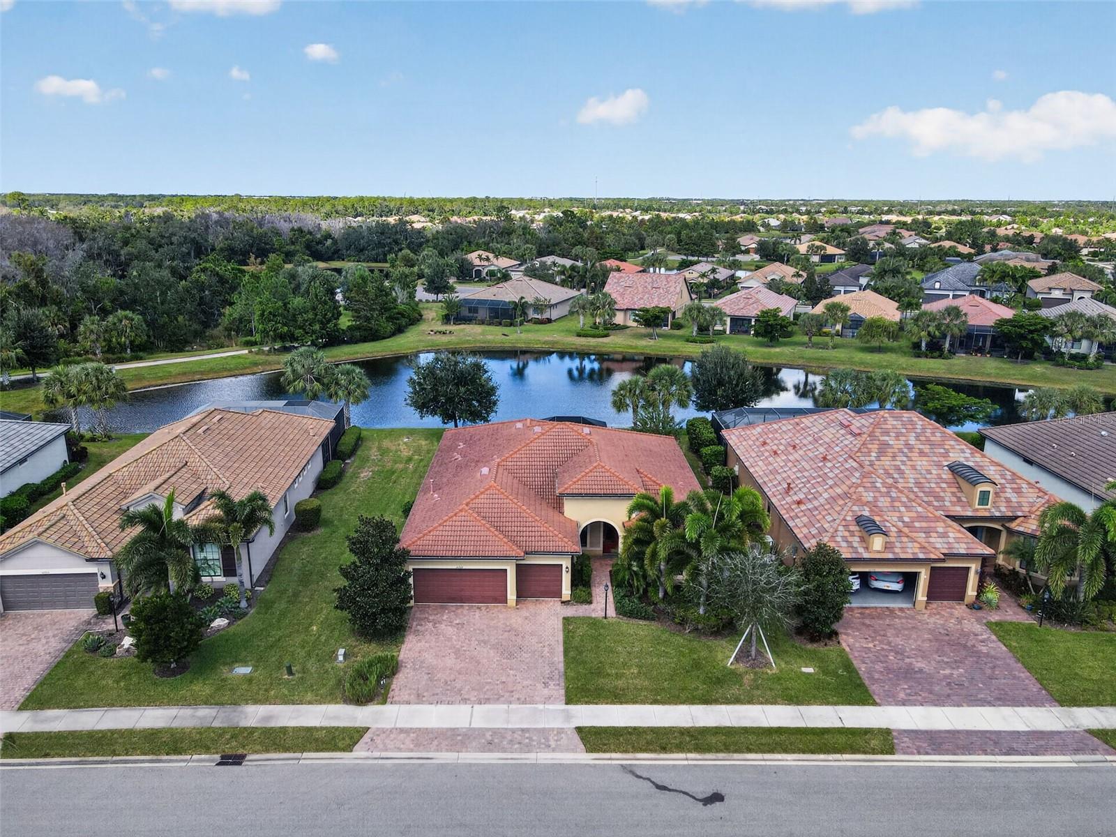 16927 WINTHROP PLACE, Lakewood Ranch, FL 34202