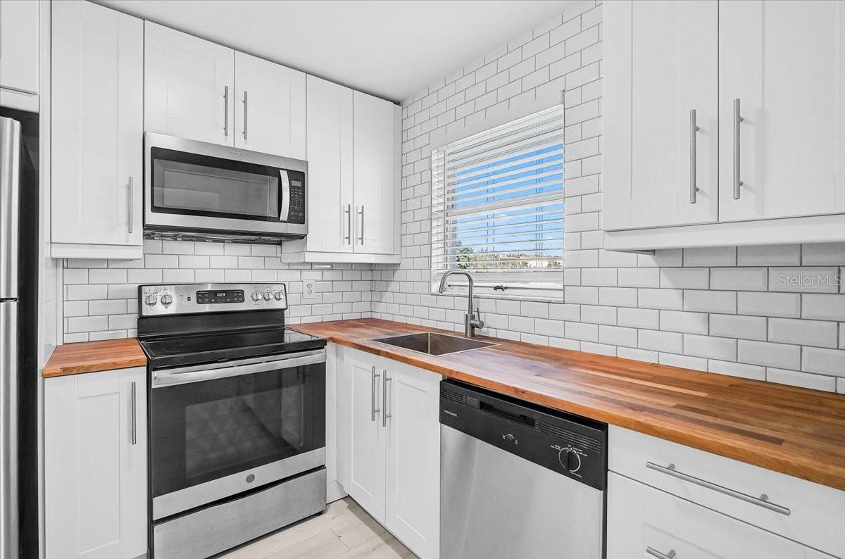 4480 IRONWOOD CIRCLE, #216A, Bradenton, FL 34209