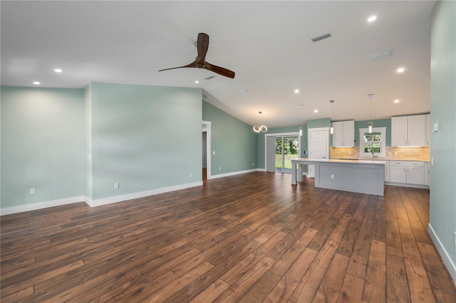 171 MARK TWAIN LANE, Rotonda West, FL 33947