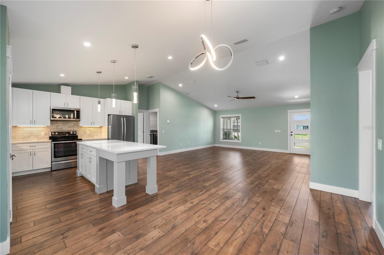171 MARK TWAIN LANE, Rotonda West, FL 33947