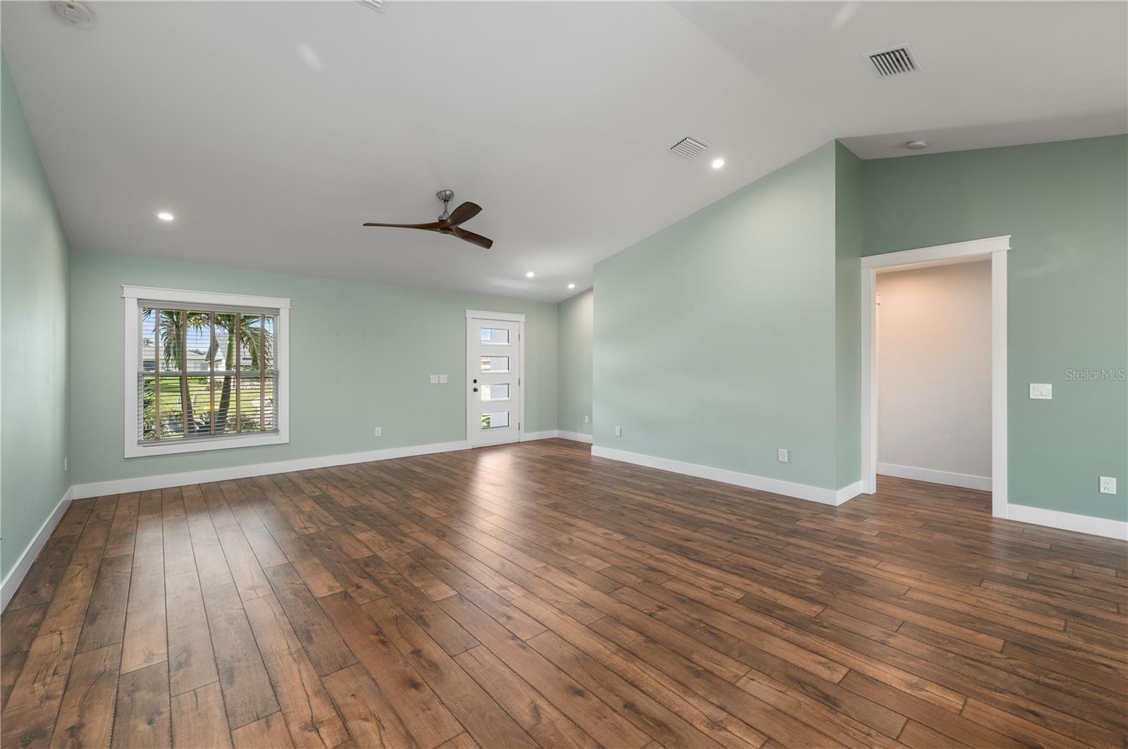 171 MARK TWAIN LANE, Rotonda West, FL 33947