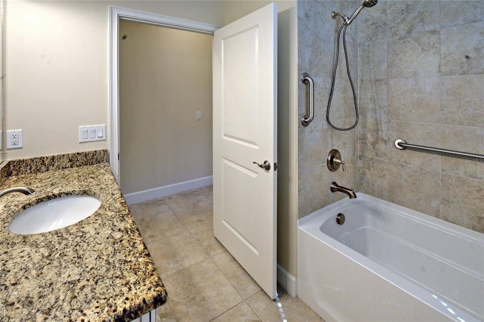 13604 MESSINA LOOP, #101, Bradenton, FL 34211