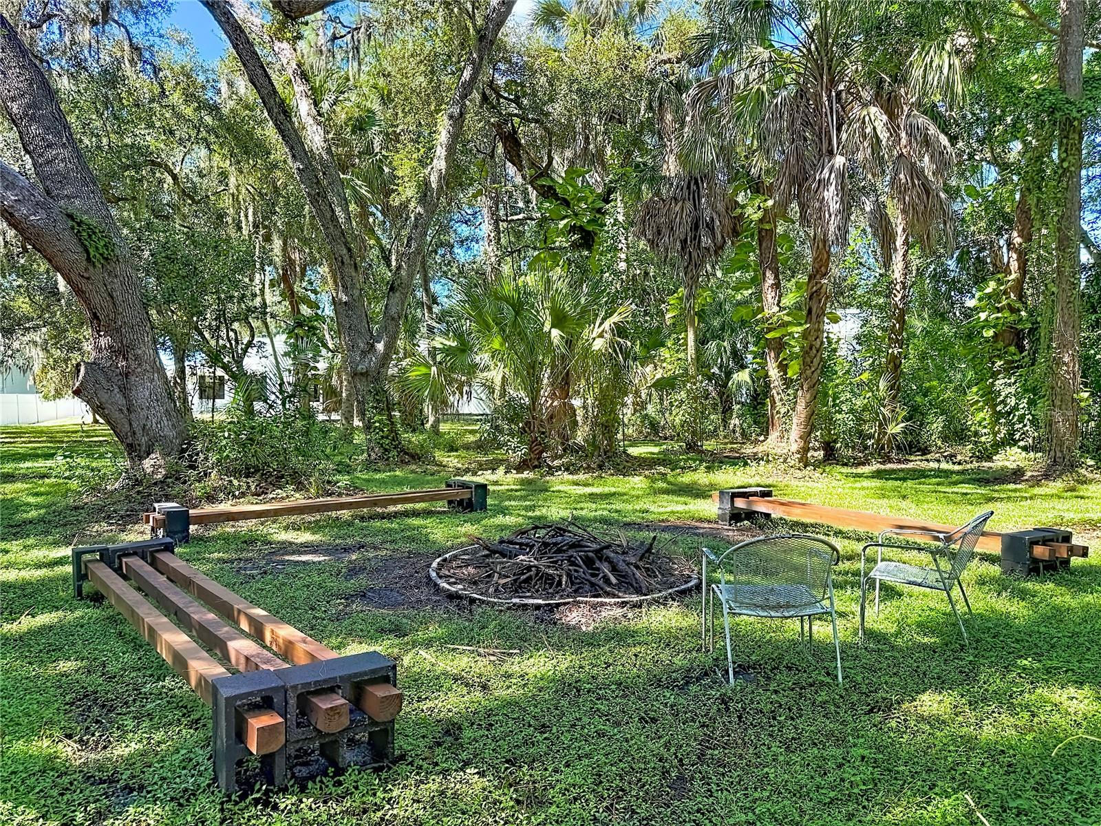 1115 MILL RUN E, Bradenton, FL 34212