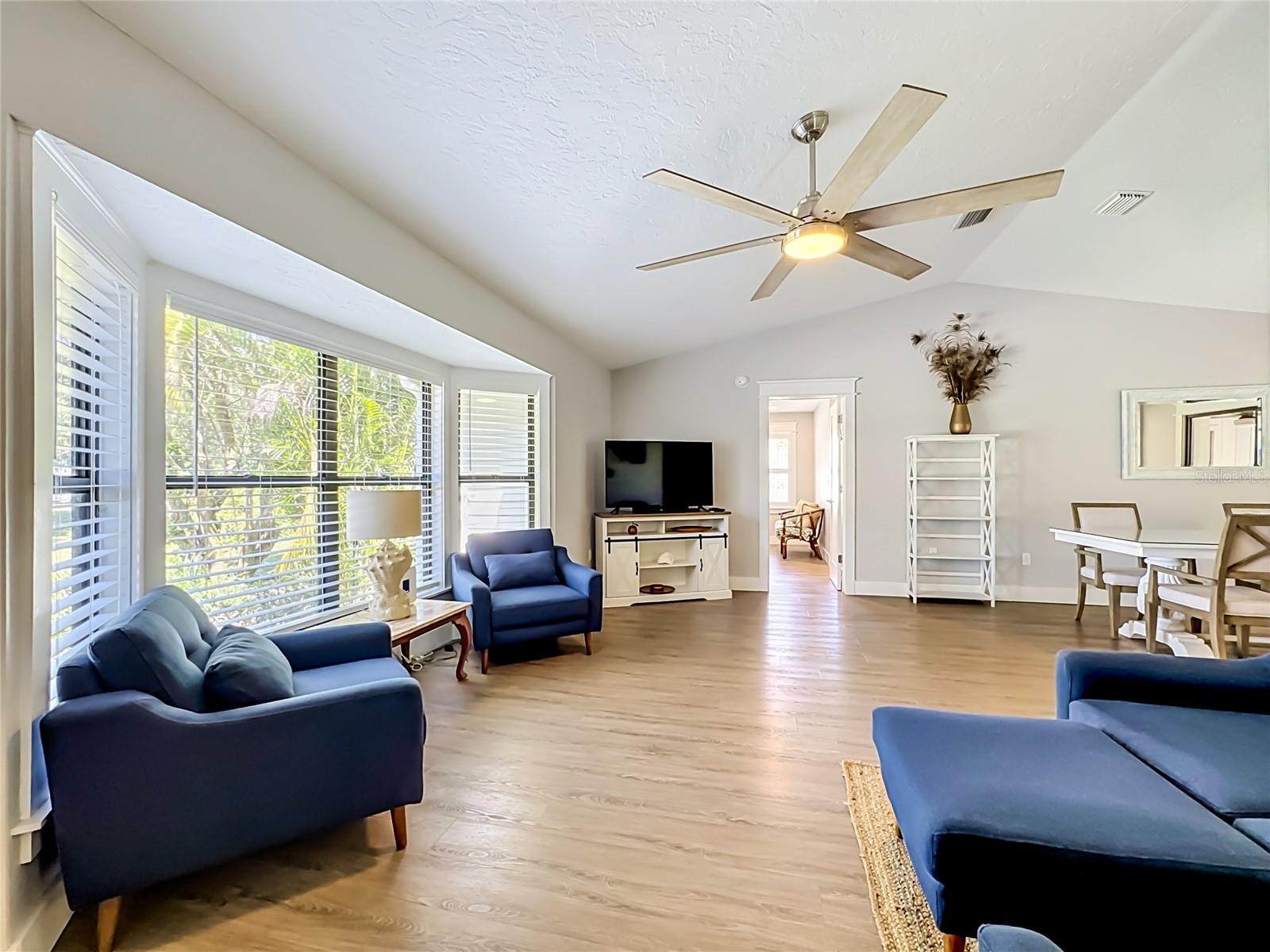 1115 MILL RUN E, Bradenton, FL 34212