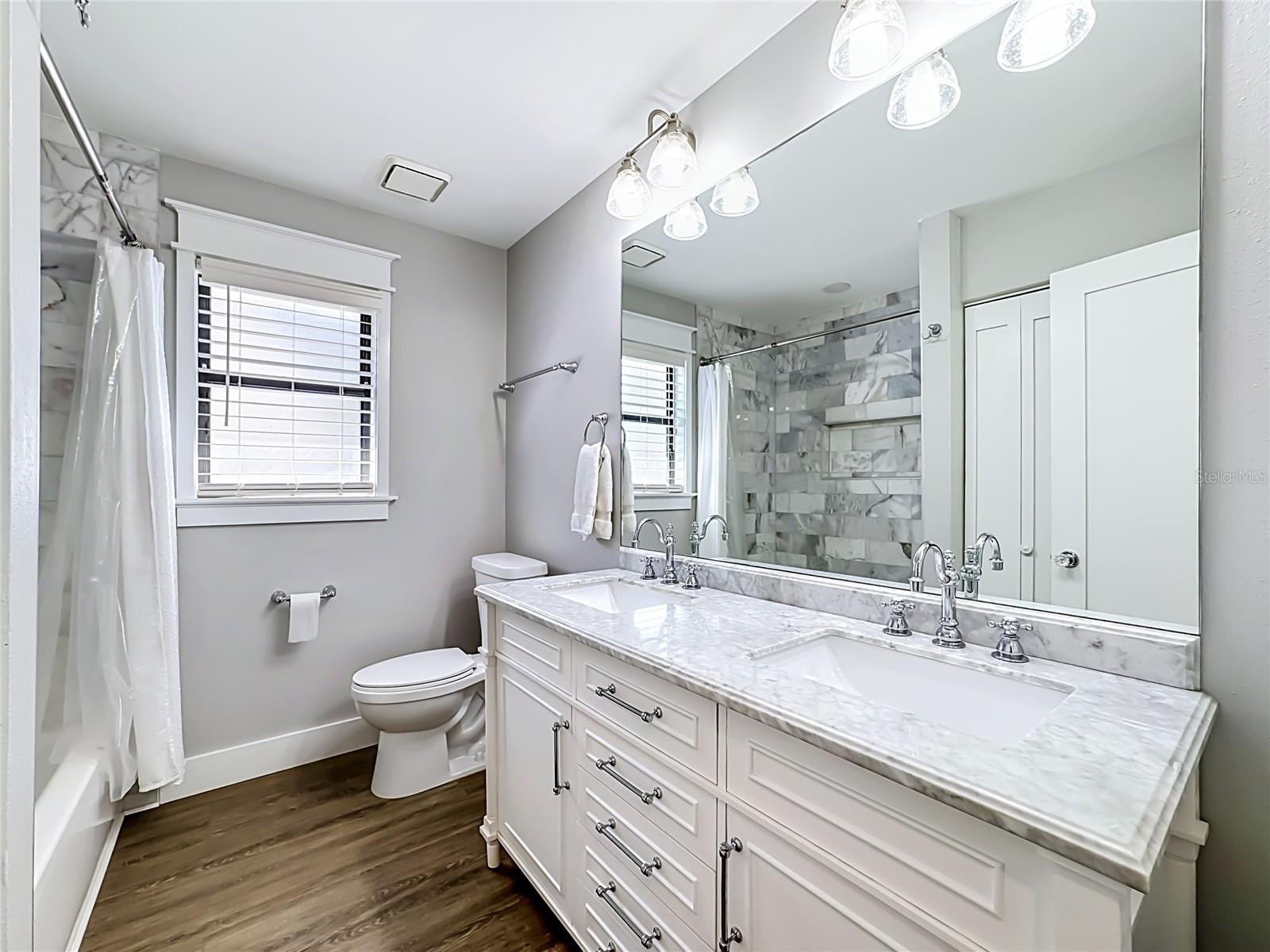 1115 MILL RUN E, Bradenton, FL 34212