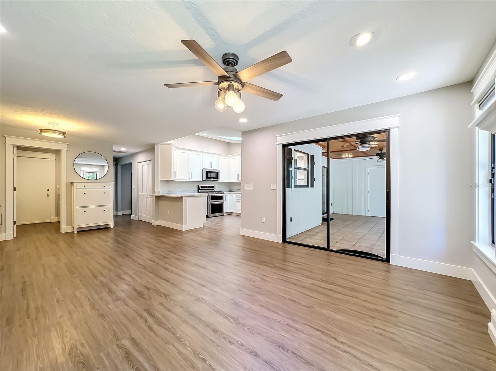 1115 MILL RUN E, Bradenton, FL 34212