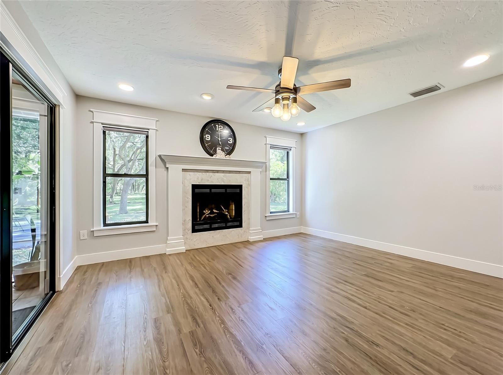 1115 MILL RUN E, Bradenton, FL 34212