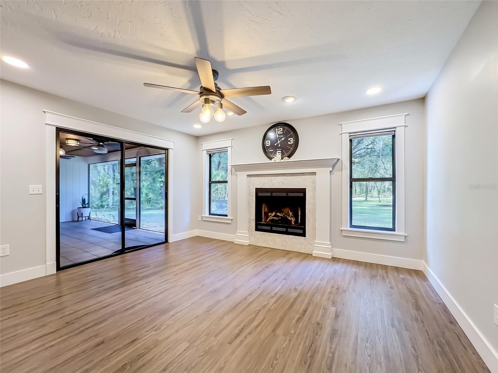1115 MILL RUN E, Bradenton, FL 34212