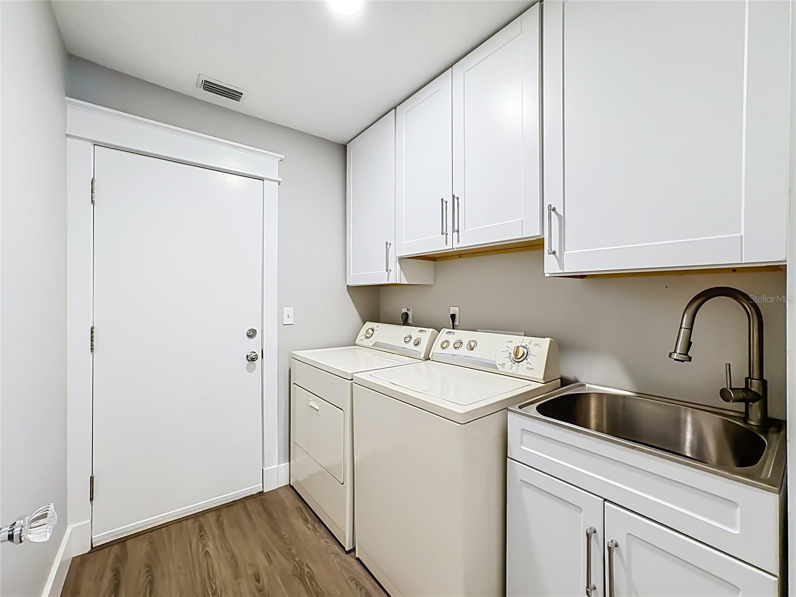 1115 MILL RUN E, Bradenton, FL 34212