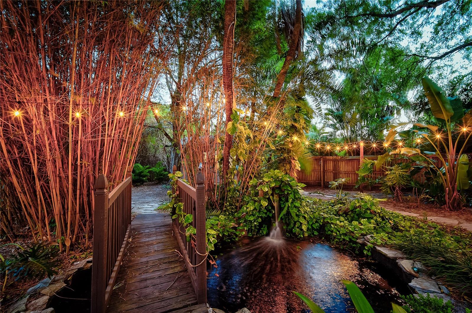 426 EAGLES NEST LANE, Sarasota, FL 34243