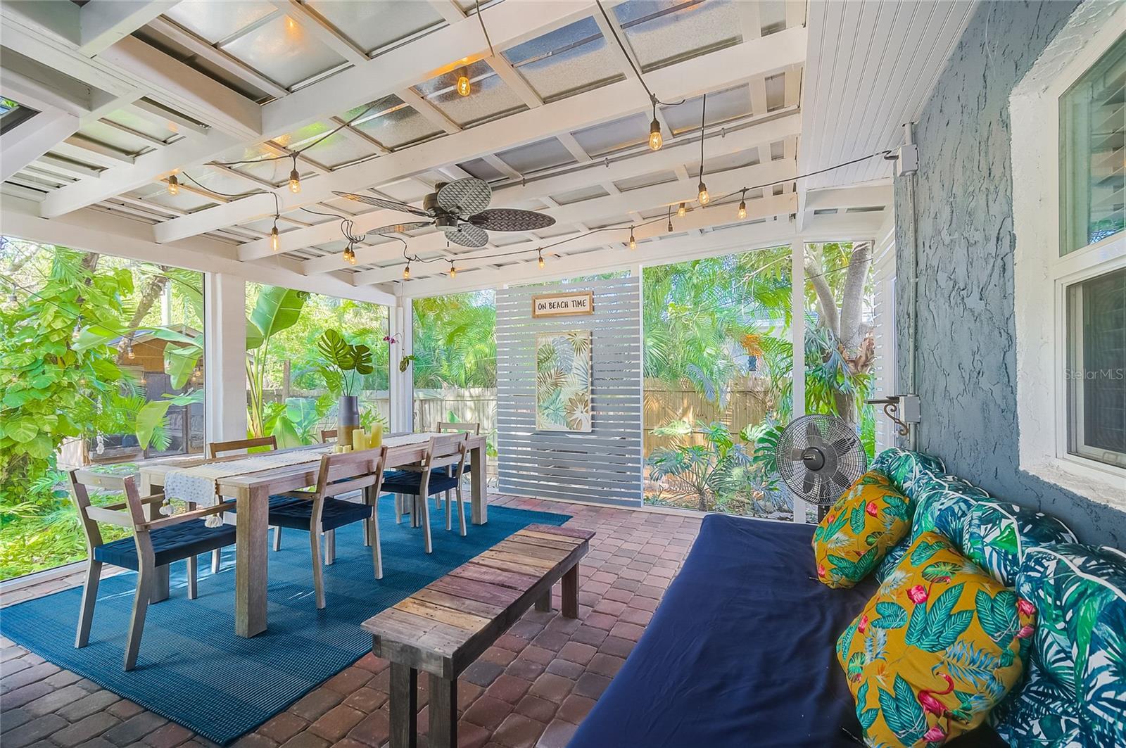426 EAGLES NEST LANE, Sarasota, FL 34243