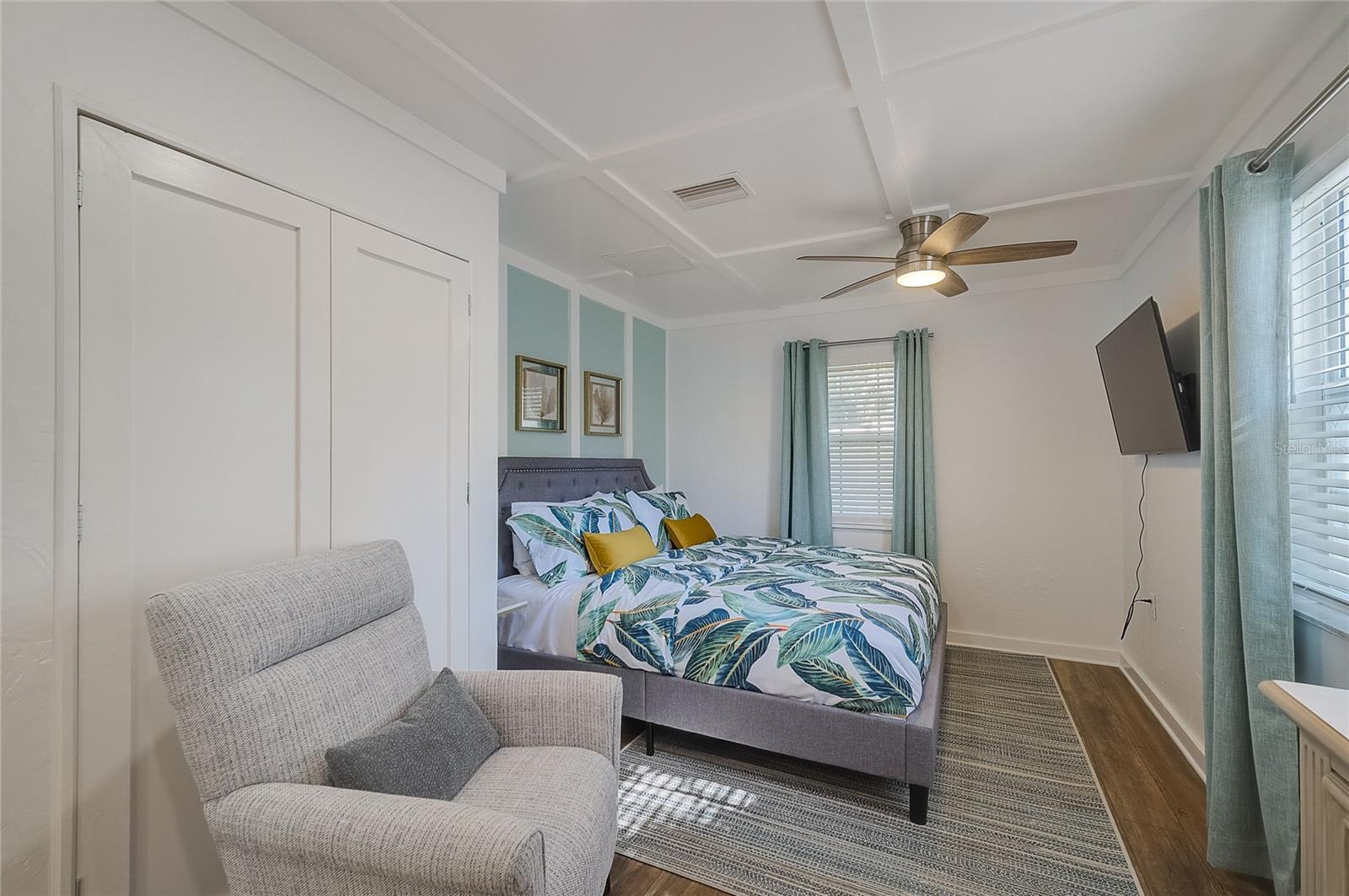 426 EAGLES NEST LANE, Sarasota, FL 34243
