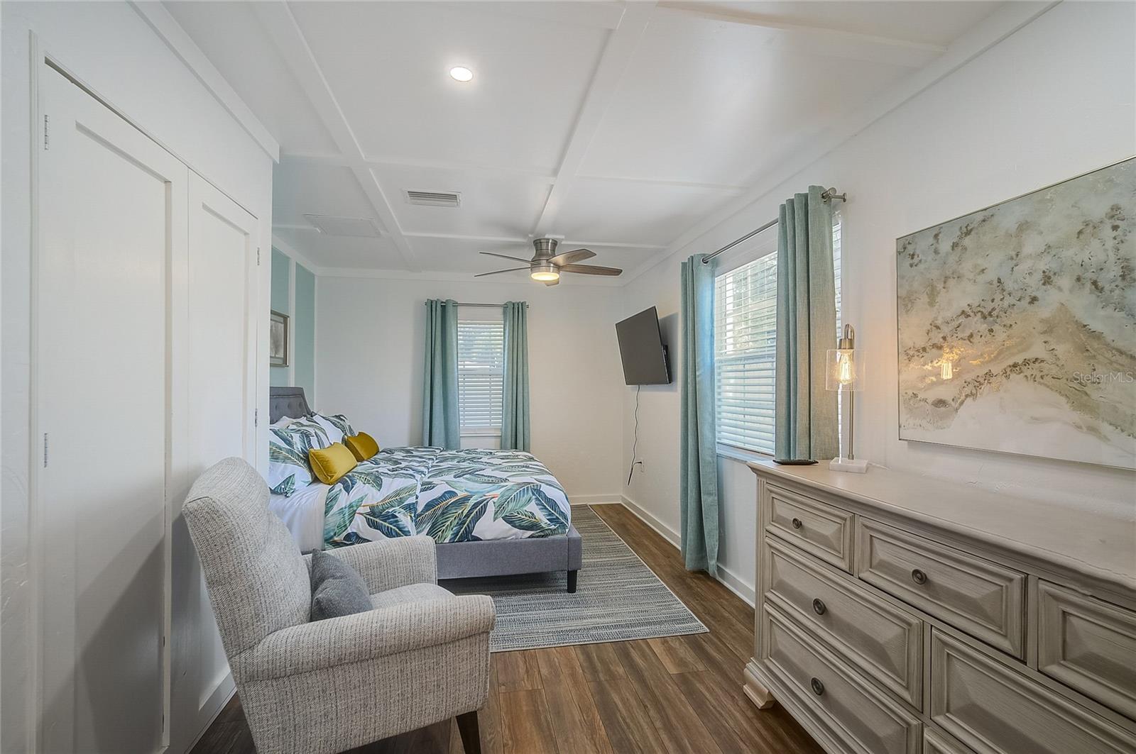 426 EAGLES NEST LANE, Sarasota, FL 34243