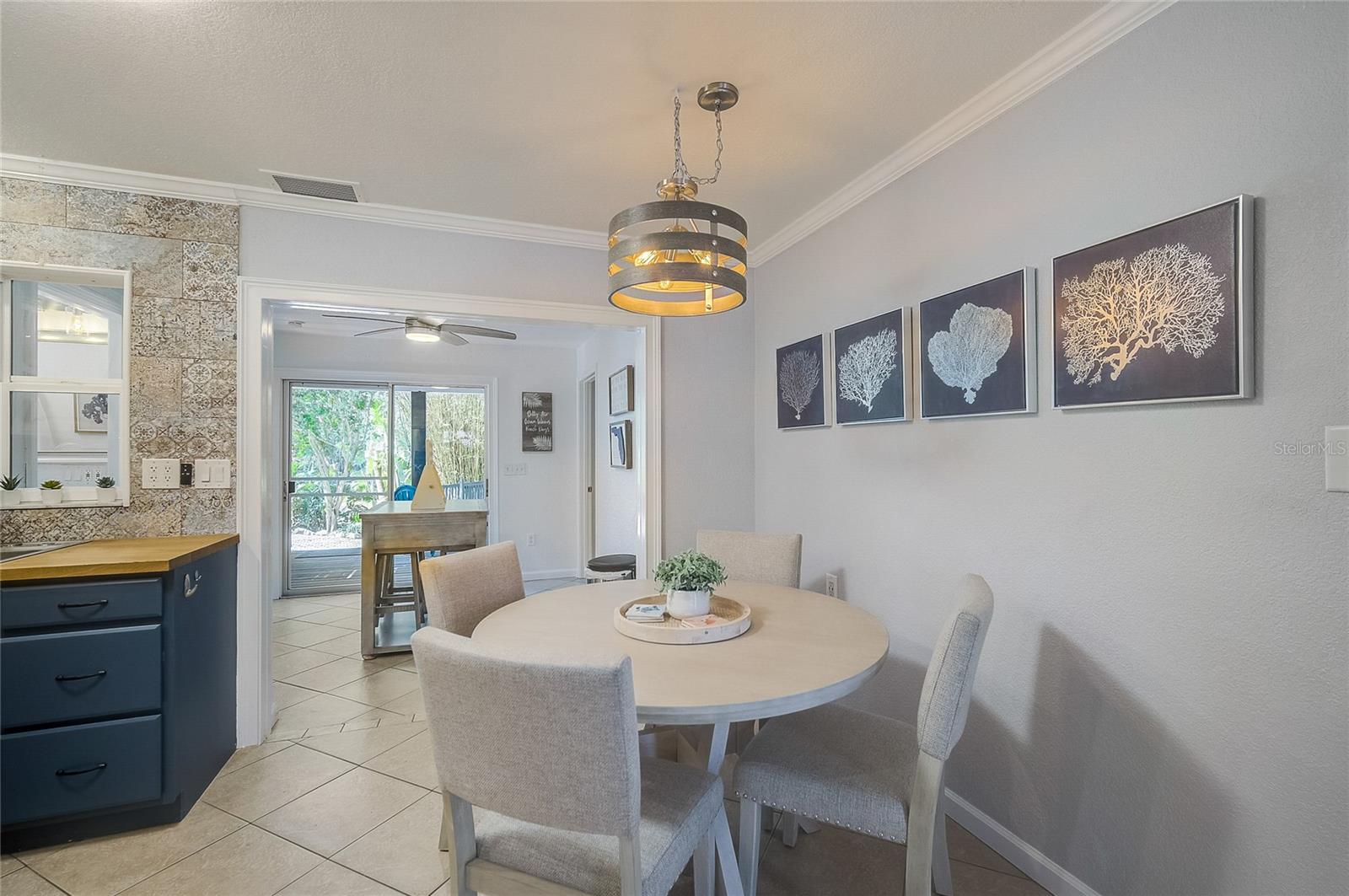426 EAGLES NEST LANE, Sarasota, FL 34243