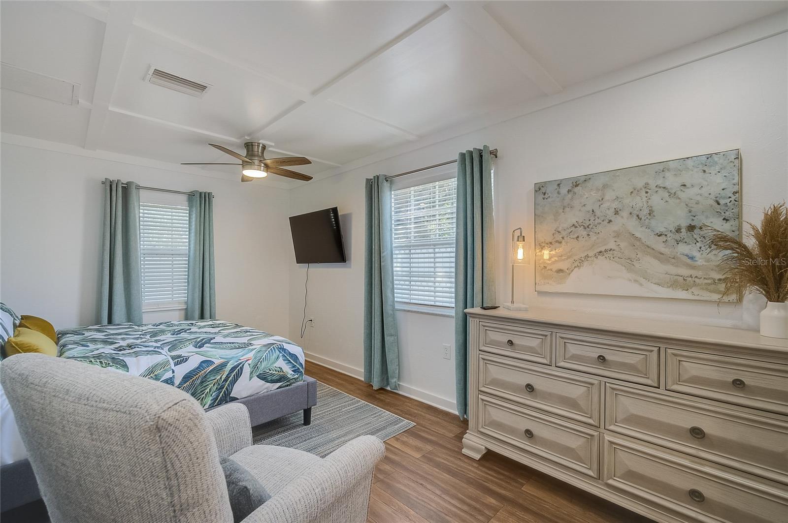 426 EAGLES NEST LANE, Sarasota, FL 34243