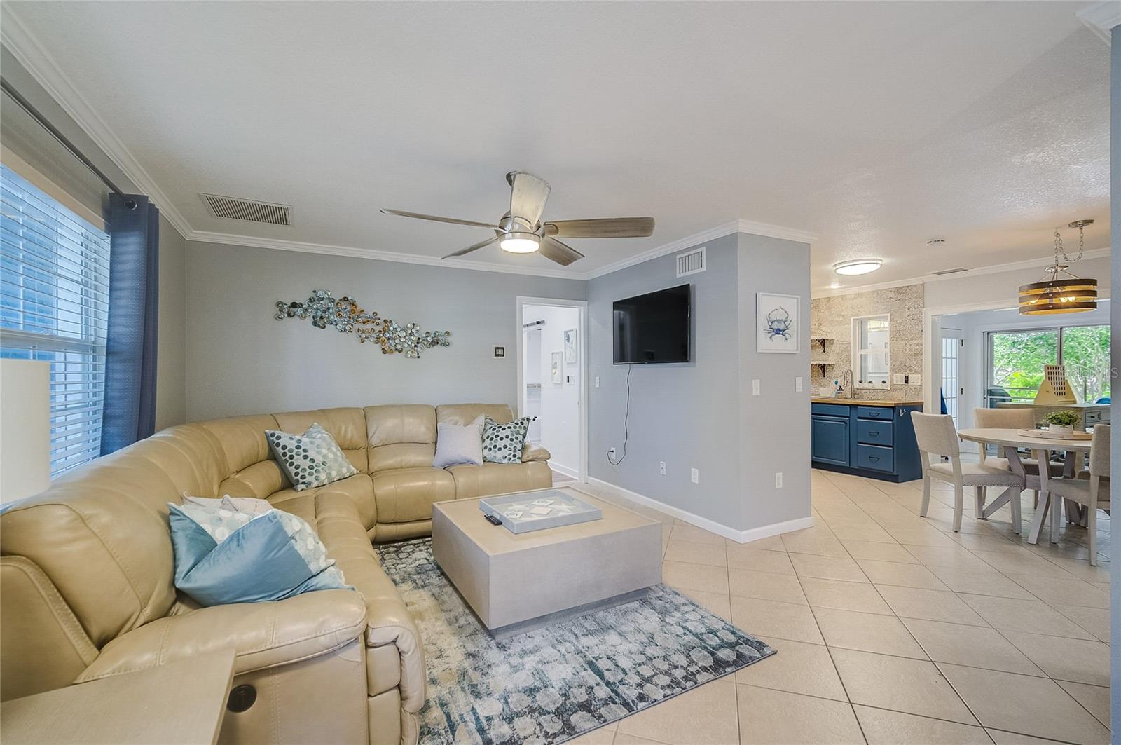 426 EAGLES NEST LANE, Sarasota, FL 34243