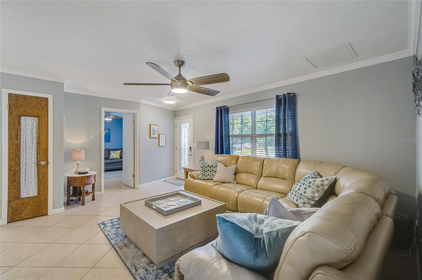 426 EAGLES NEST LANE, Sarasota, FL 34243