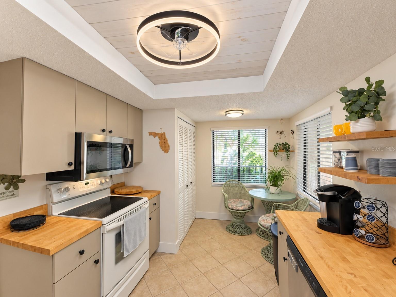 3803 SUN EAGLE LN, #203, Bradenton, FL 34210