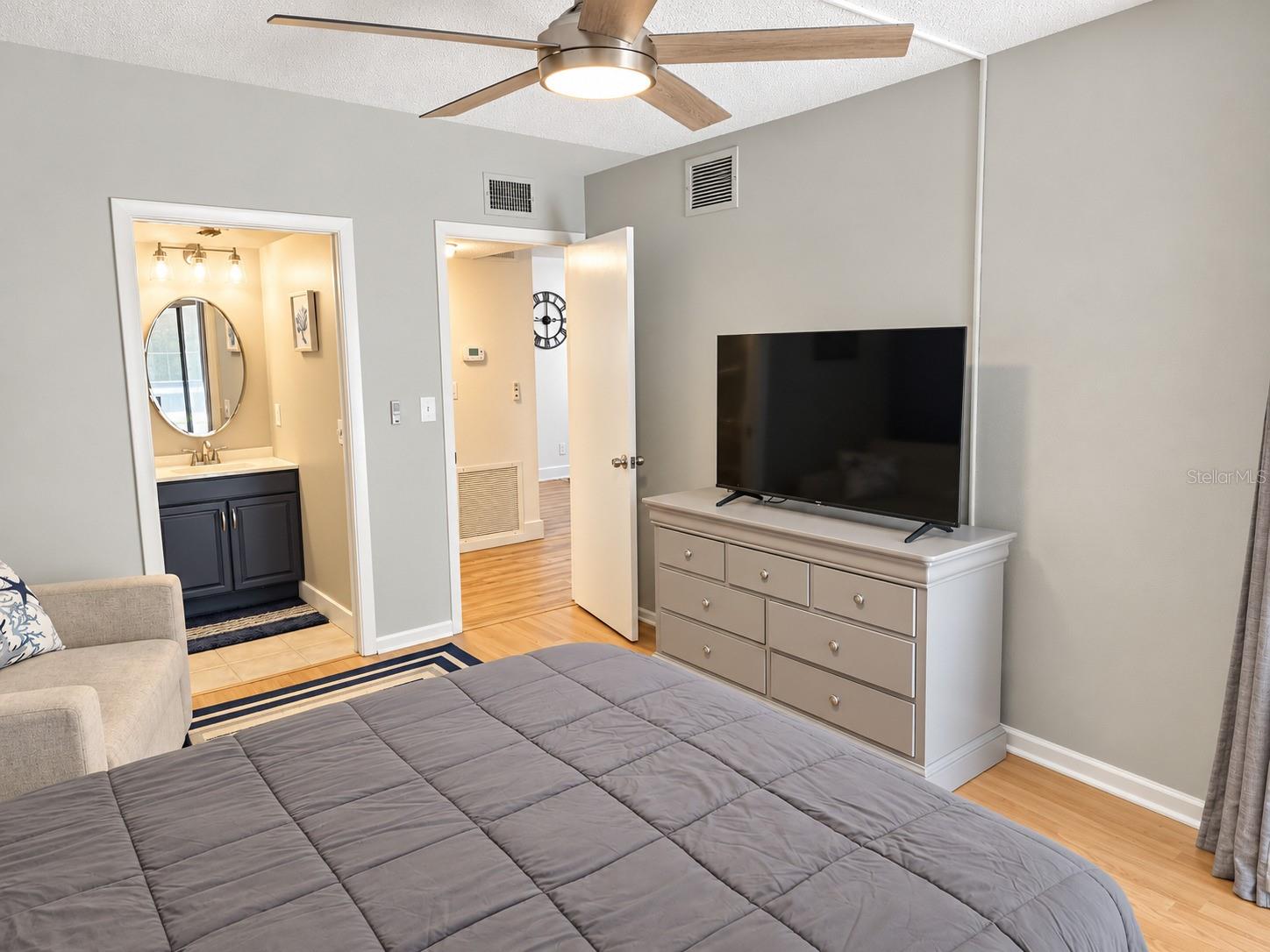 3803 SUN EAGLE LN, #203, Bradenton, FL 34210