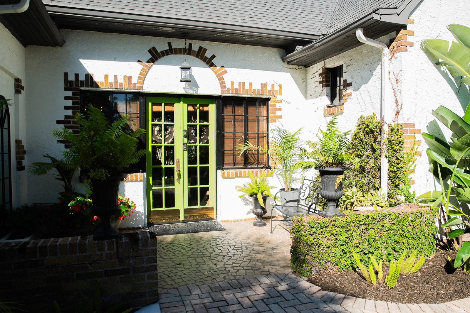 Additional image of front entrance.