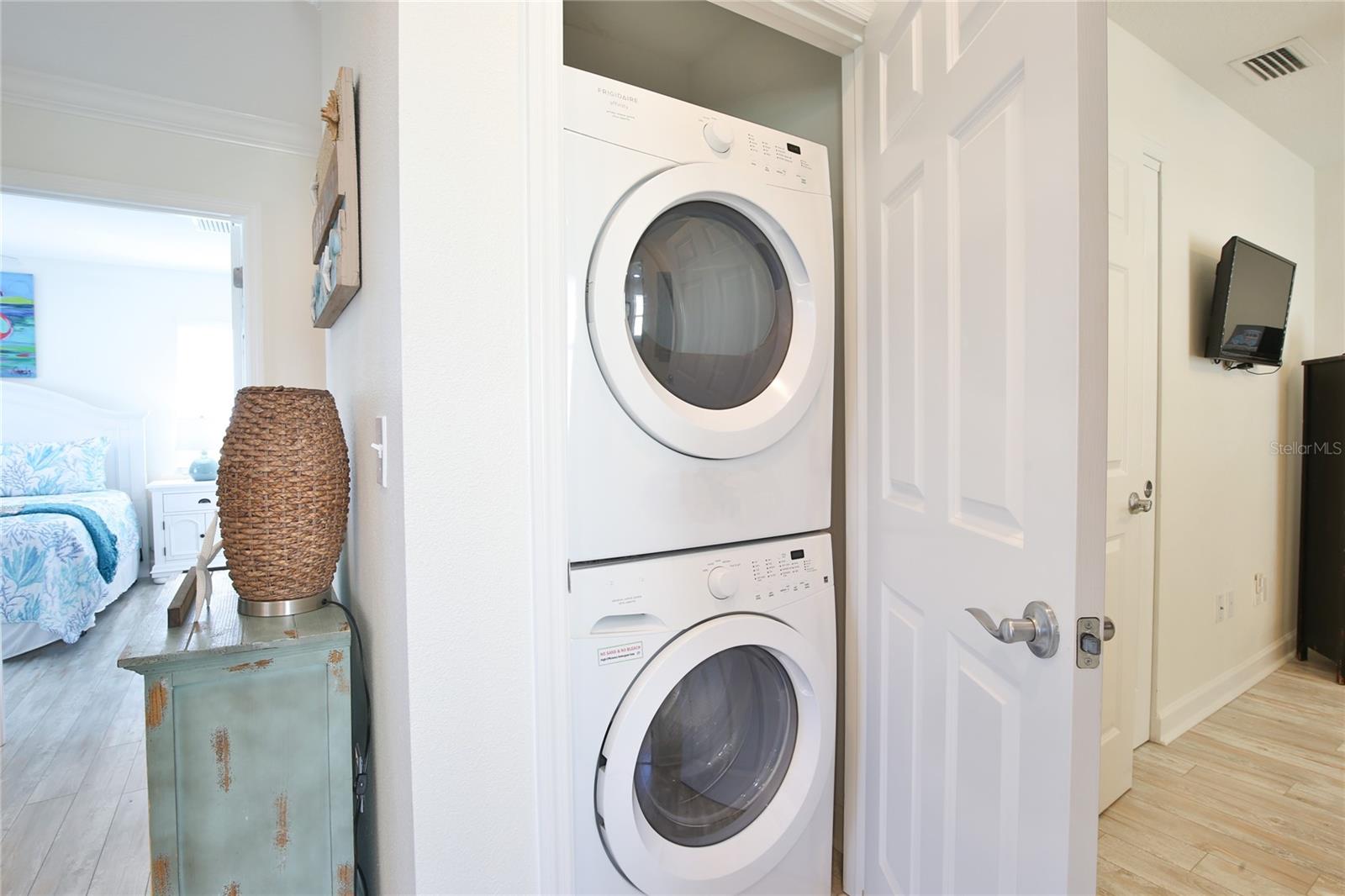 2506 AVENUE C, #B, Bradenton Beach, FL 34217
