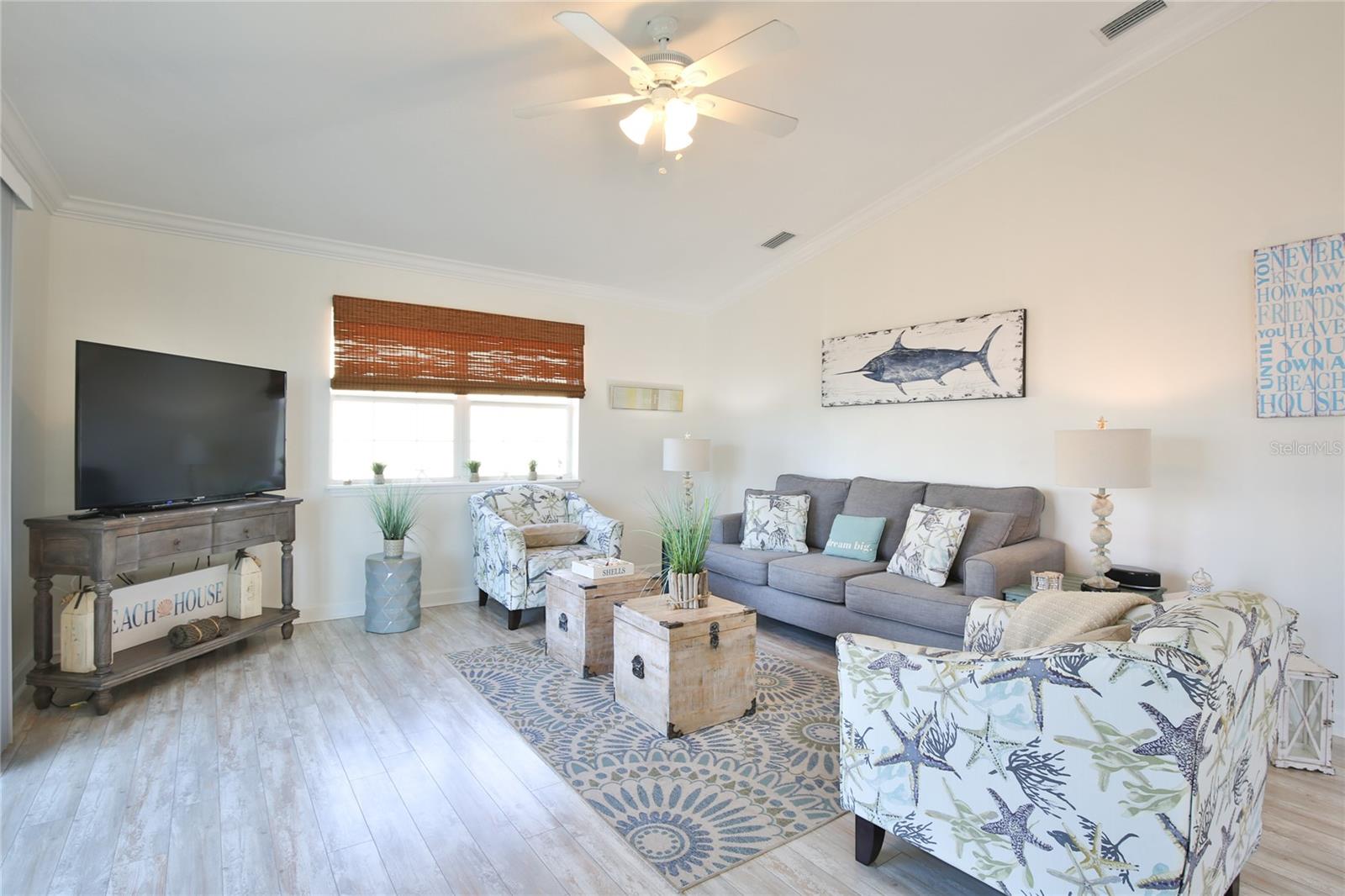 2506 AVENUE C, #B, Bradenton Beach, FL 34217