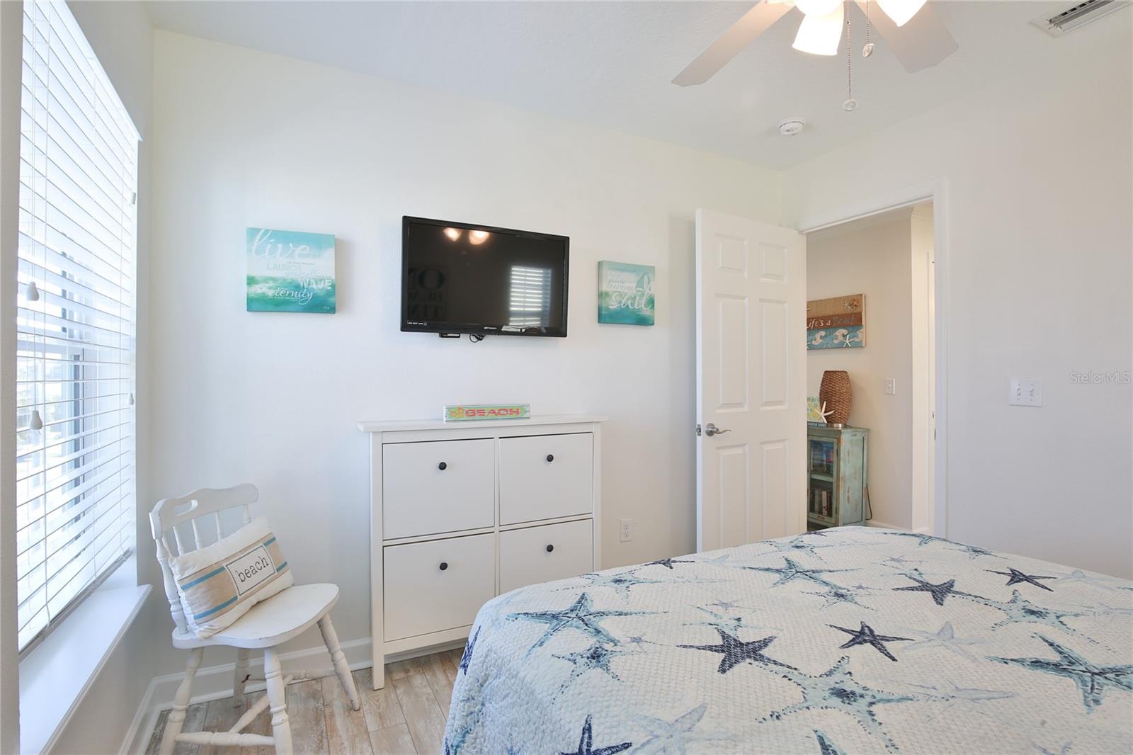 2506 AVENUE C, #B, Bradenton Beach, FL 34217