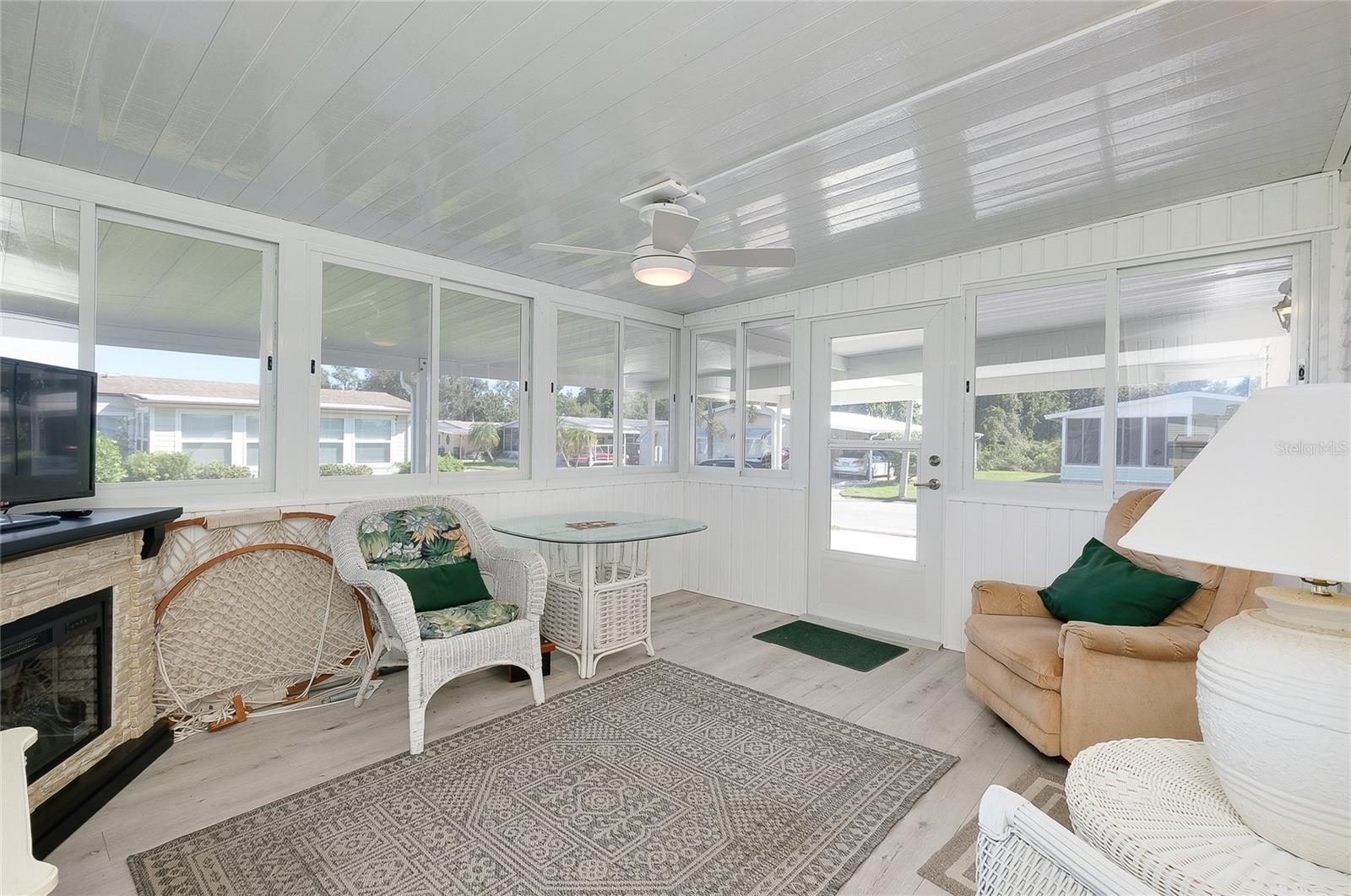 8905 34TH AVENUE E, Palmetto, FL 34221