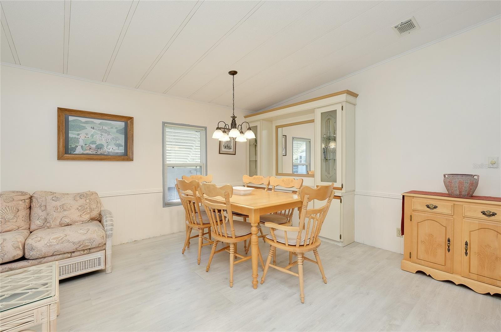8905 34TH AVENUE E, Palmetto, FL 34221
