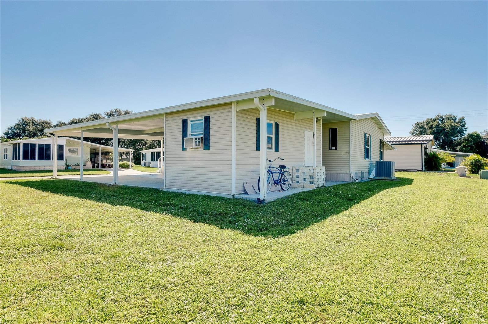 8905 34TH AVENUE E, Palmetto, FL 34221