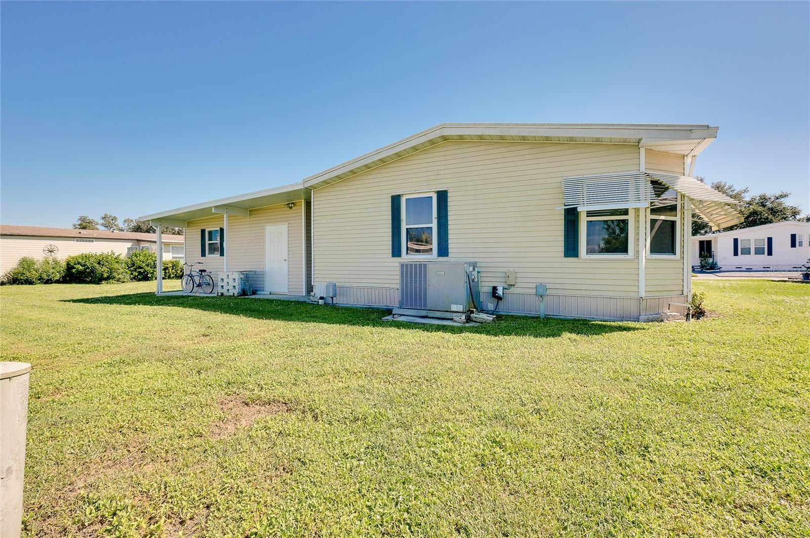 8905 34TH AVENUE E, Palmetto, FL 34221