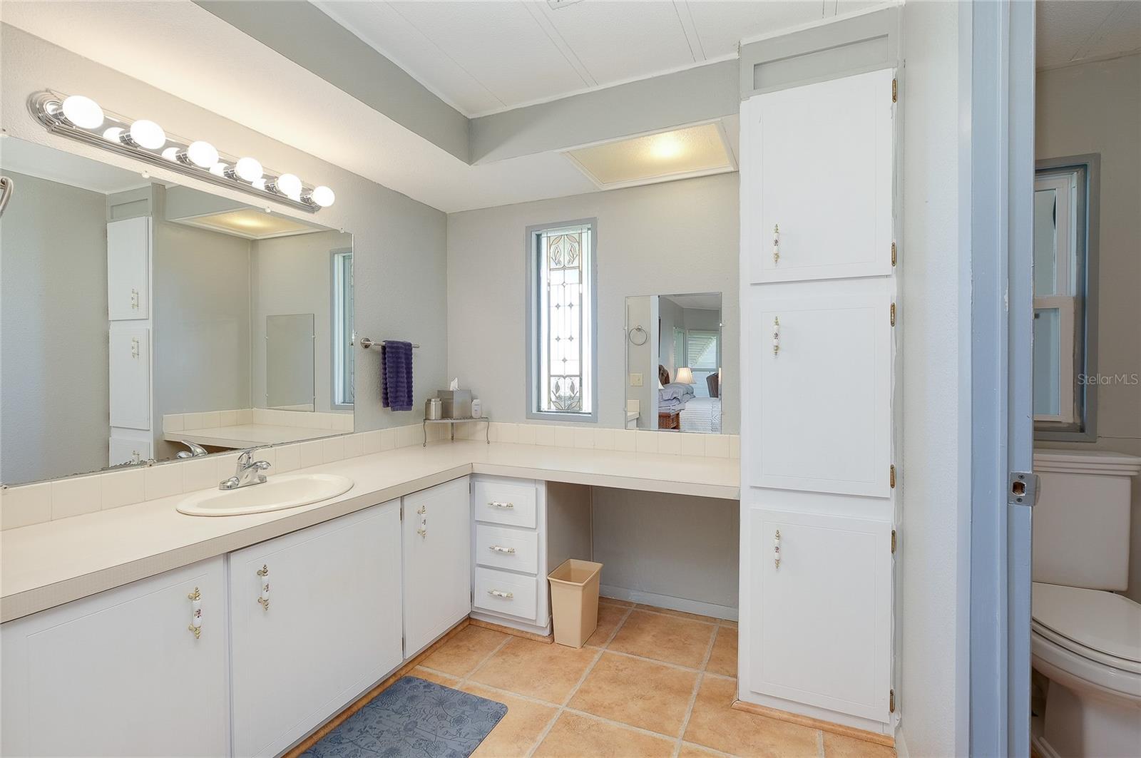 8905 34TH AVENUE E, Palmetto, FL 34221