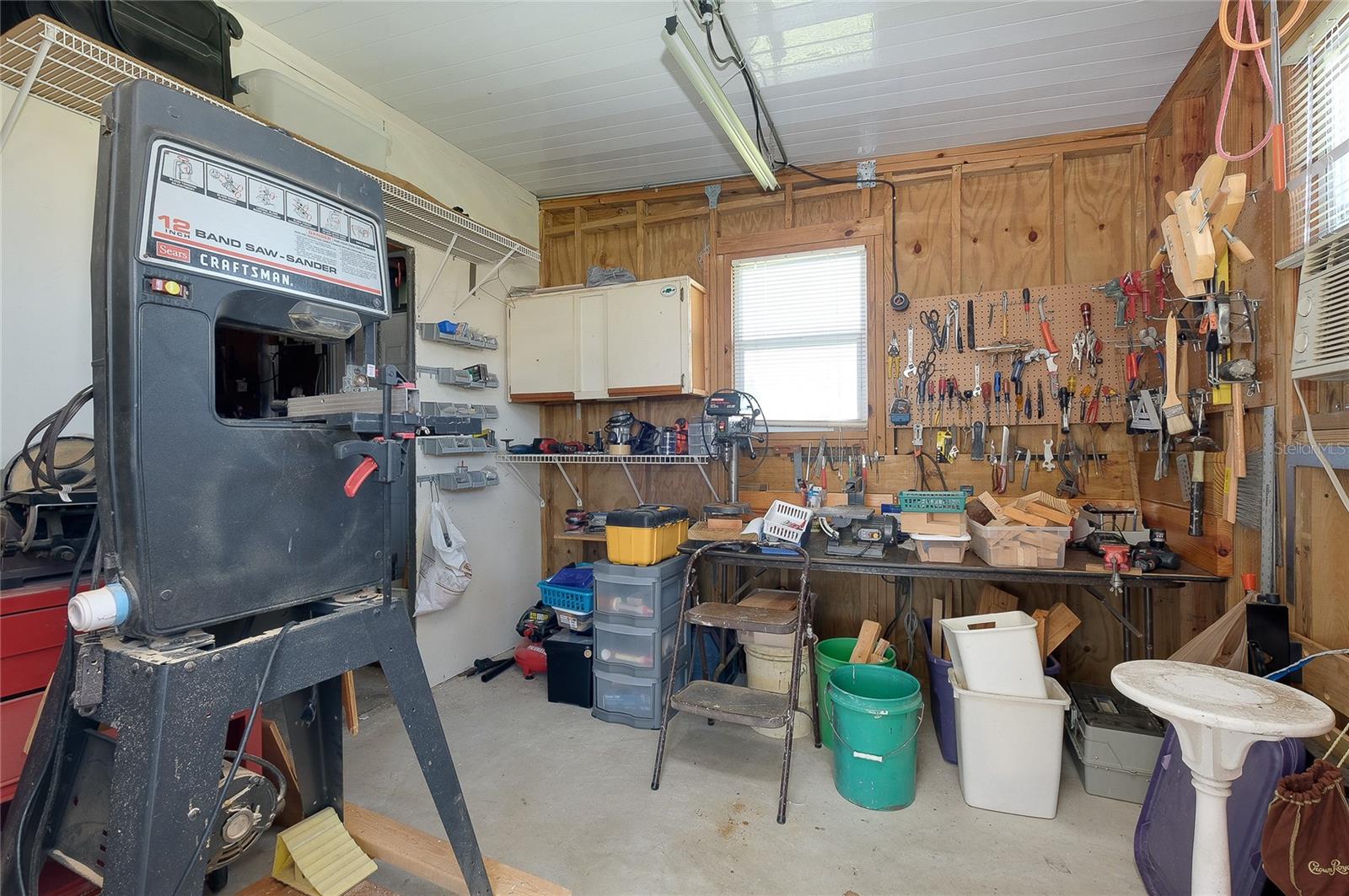 8905 34TH AVENUE E, Palmetto, FL 34221