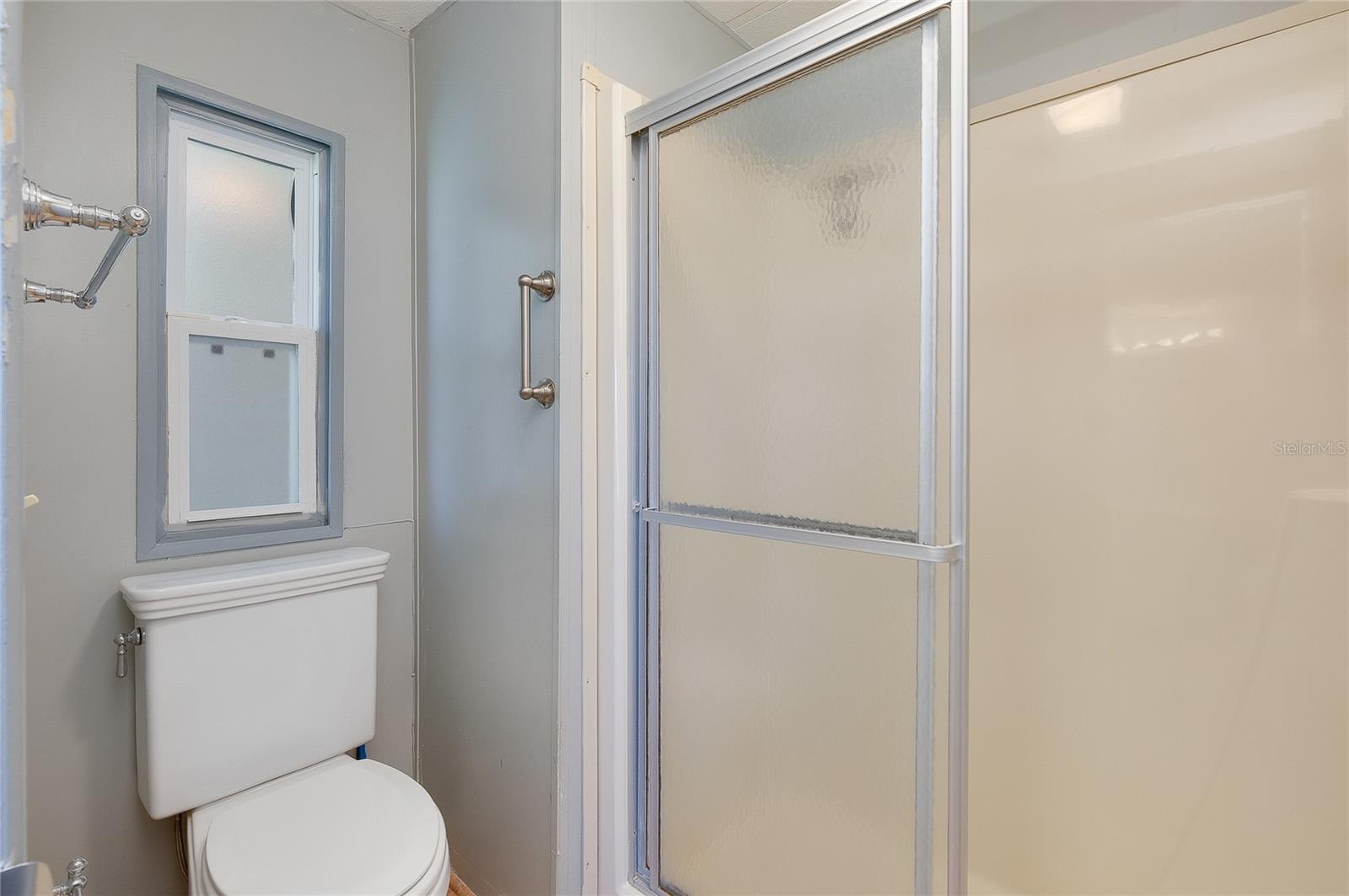 8905 34TH AVENUE E, Palmetto, FL 34221