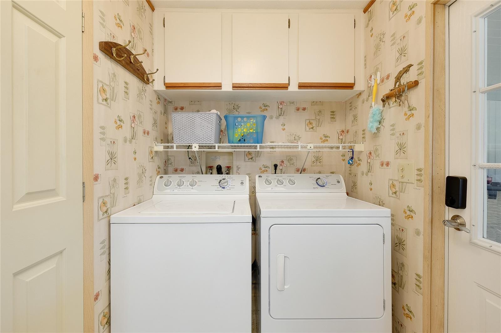 8905 34TH AVENUE E, Palmetto, FL 34221