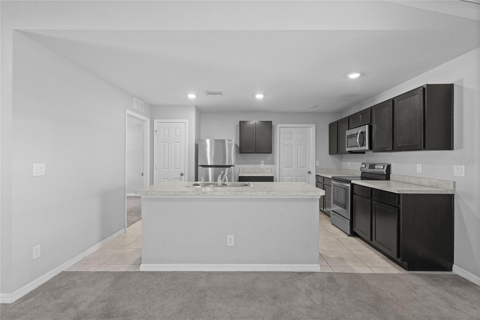 4137 NE 14TH PLACE, Cape Coral, FL 33909 4137 NE 14TH PLACE, Cape Coral, FL 33909