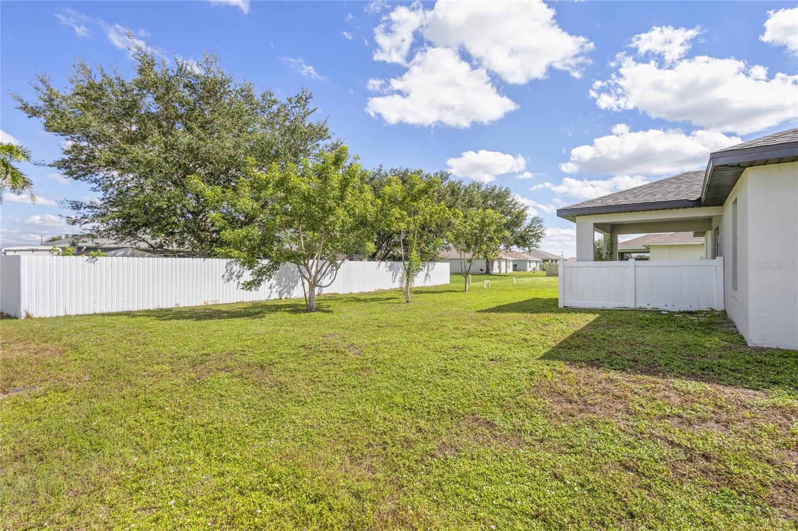 4137 NE 14TH PLACE, Cape Coral, FL 33909