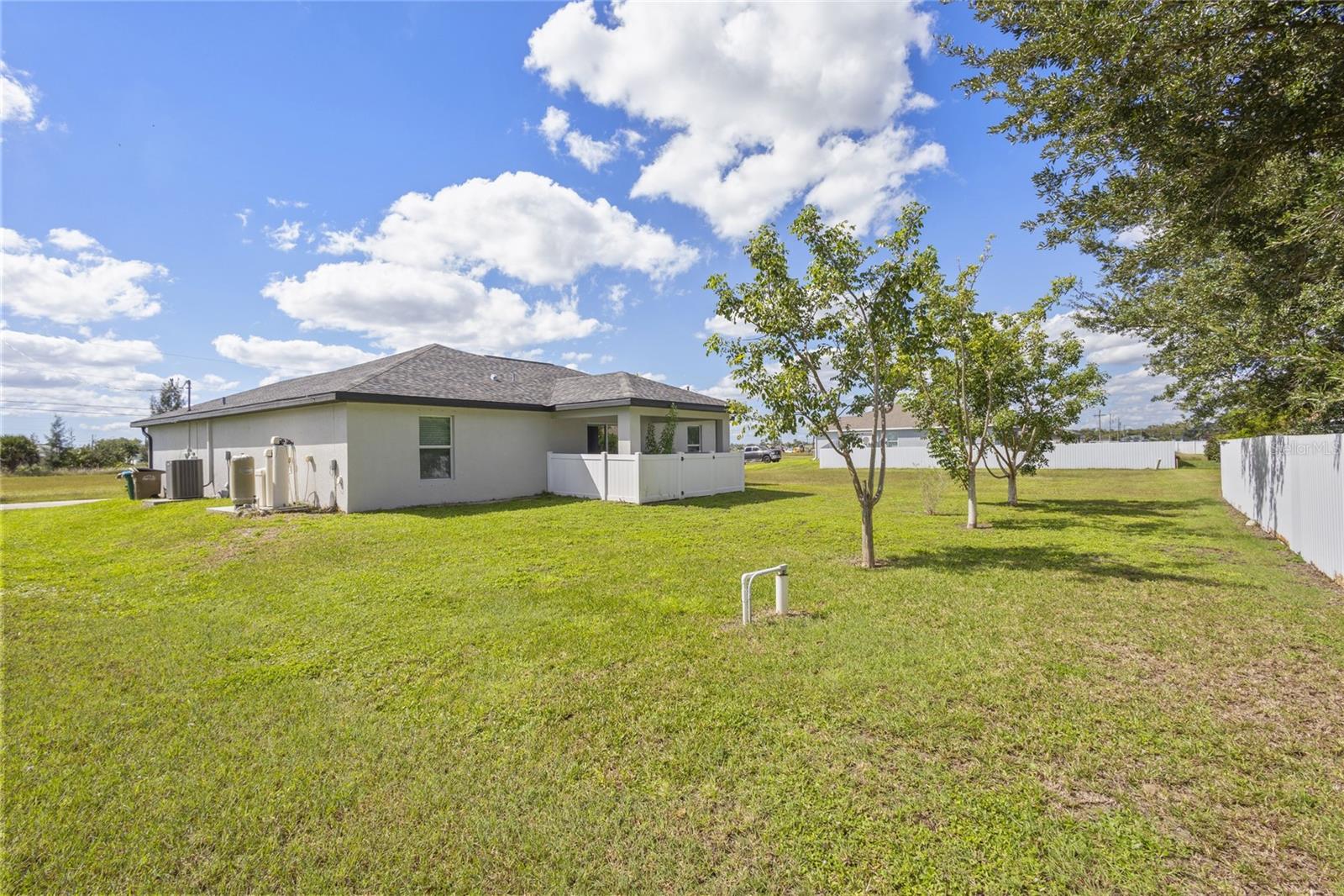 4137 NE 14TH PLACE, Cape Coral, FL 33909