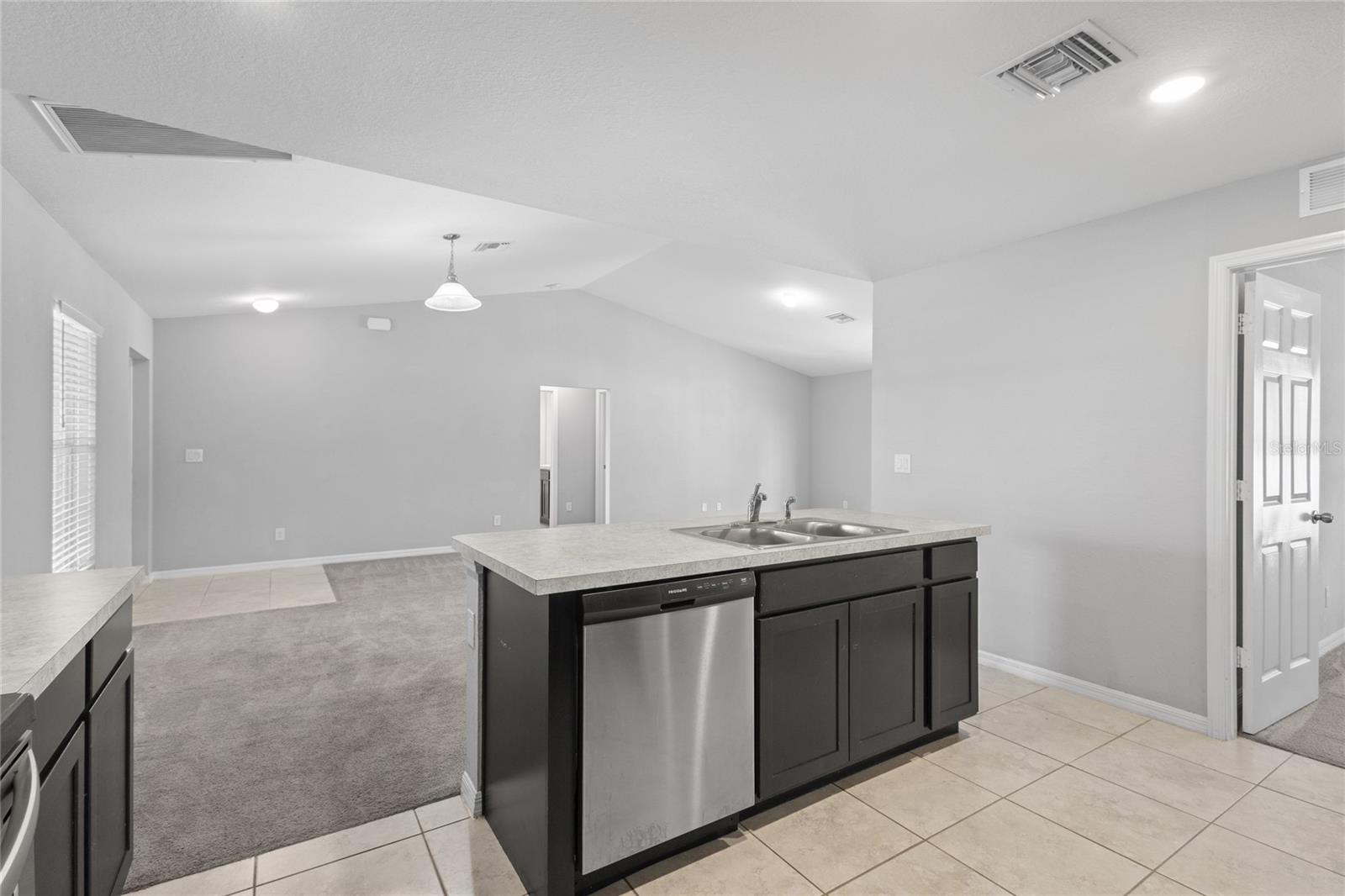 4137 NE 14TH PLACE, Cape Coral, FL 33909