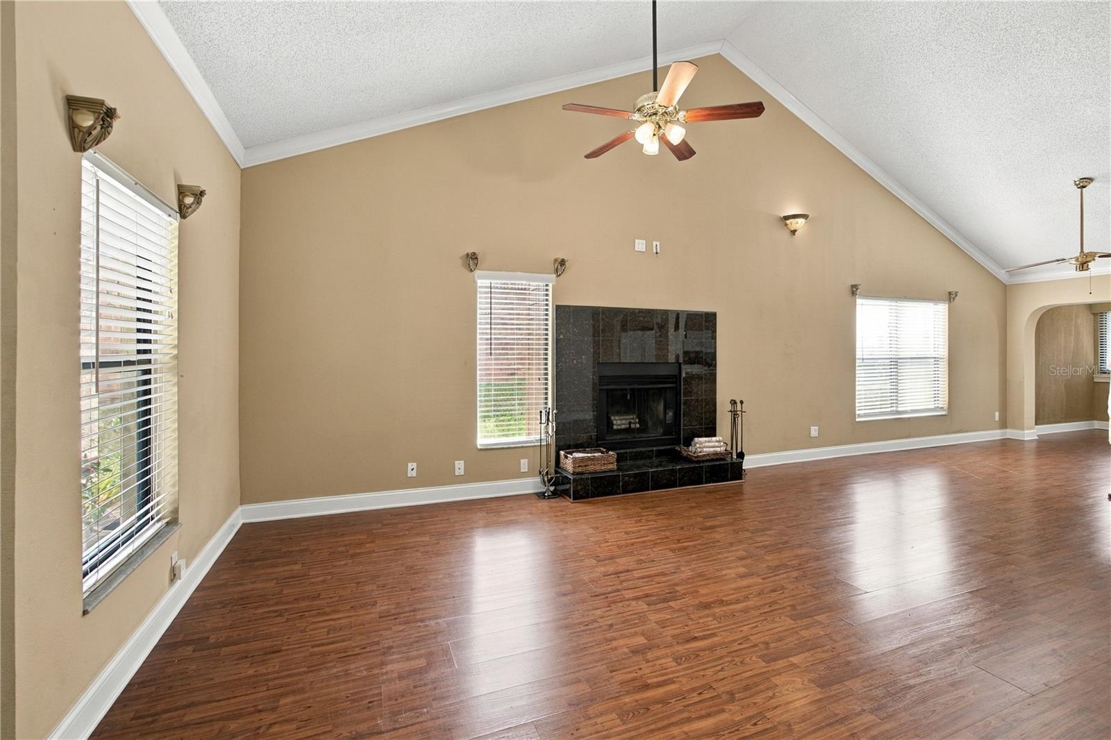 2815 COUNTRYBROOK DRIVE, #11, Palm Harbor, FL 34684