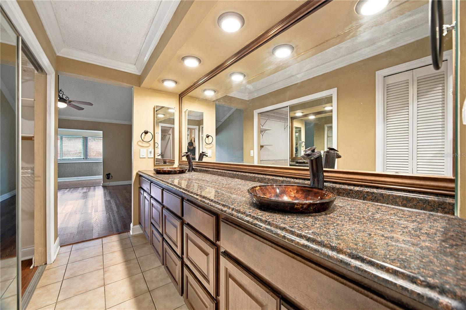 2815 COUNTRYBROOK DRIVE, #11, Palm Harbor, FL 34684