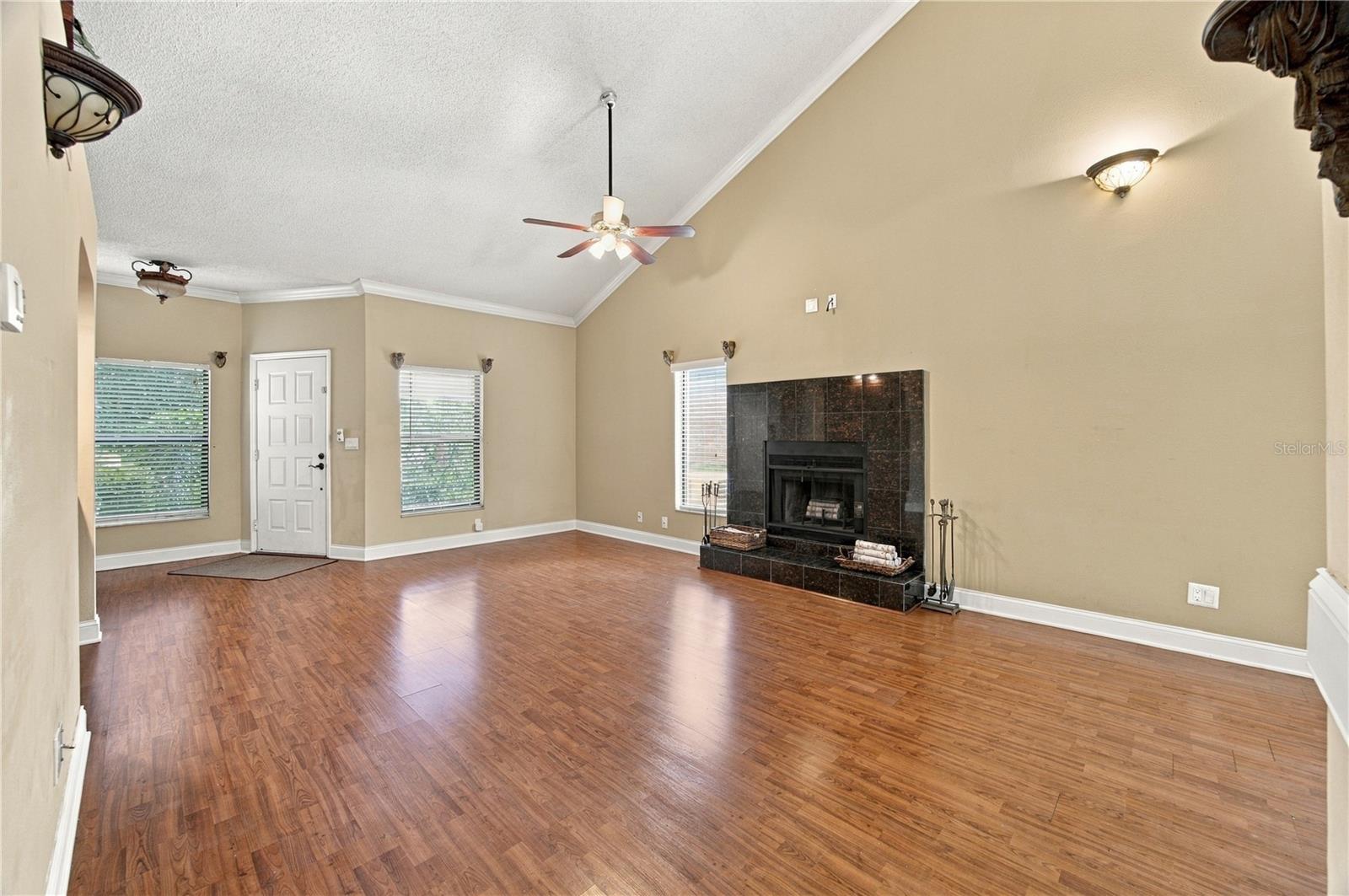 2815 COUNTRYBROOK DRIVE, #11, Palm Harbor, FL 34684
