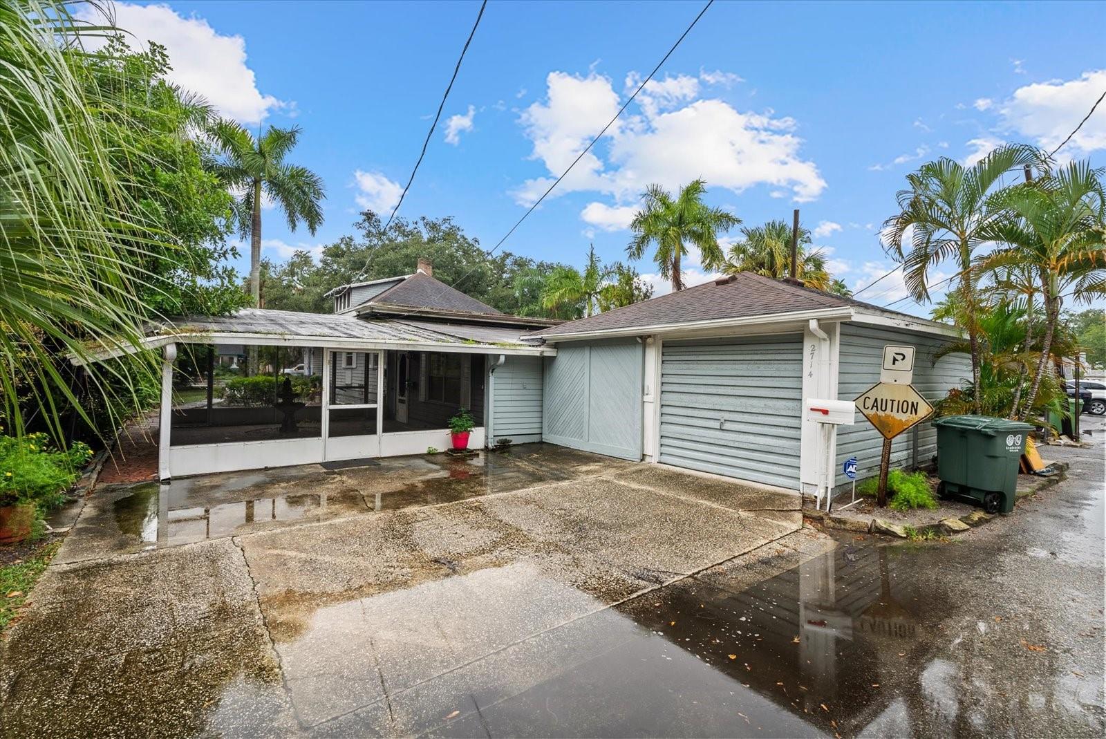 2714 MANATEE AVENUE W, Bradenton, FL 34205