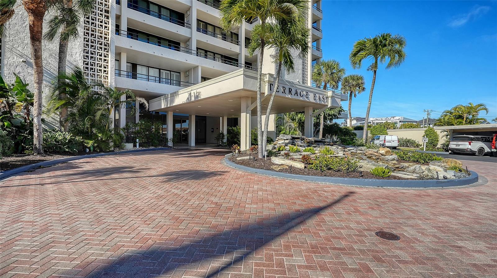 5300 OCEAN BOULEVARD, #301, Sarasota, FL 34242