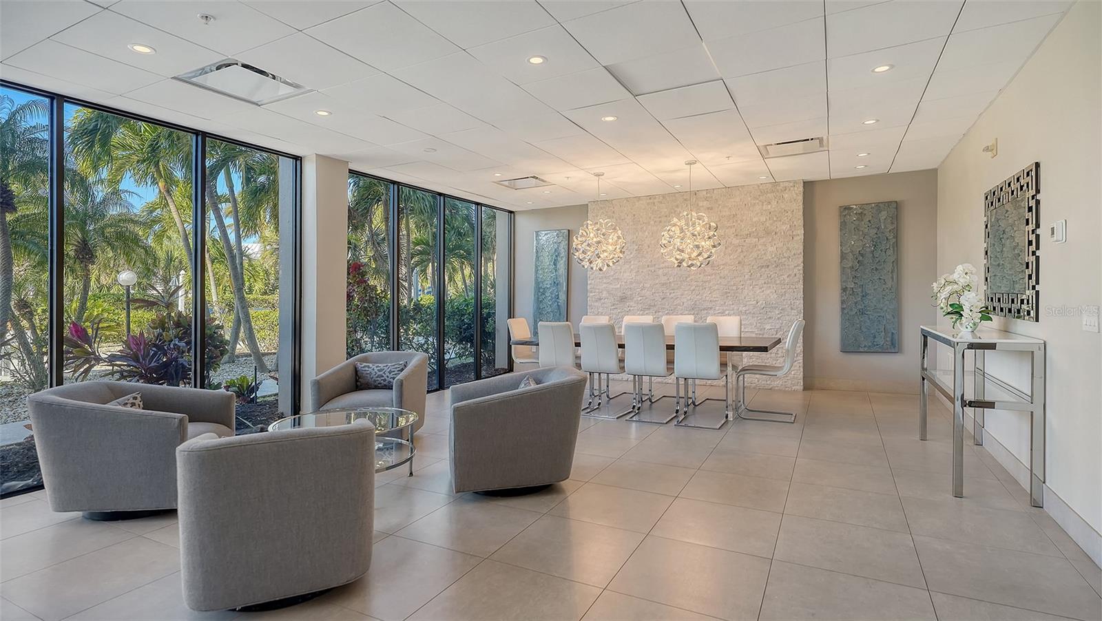 5300 OCEAN BOULEVARD, #301, Sarasota, FL 34242