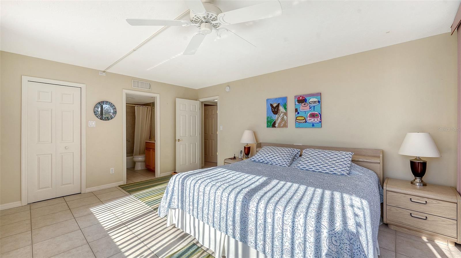 5300 OCEAN BOULEVARD, #301, Sarasota, FL 34242